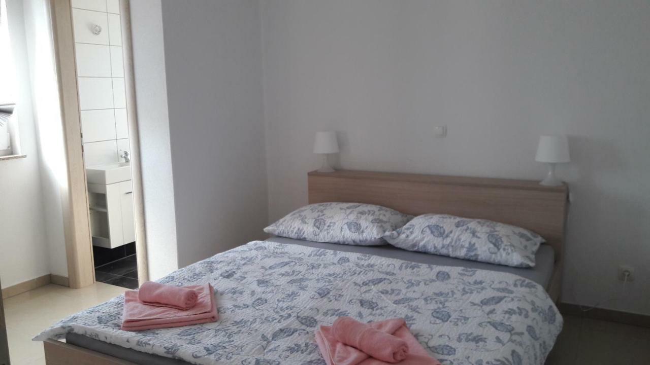 Vila Rosa Apartment Sevid ภายนอก รูปภาพ