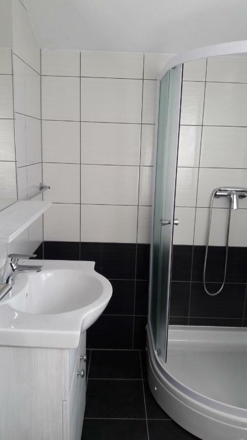 Vila Rosa Apartment Sevid ภายนอก รูปภาพ