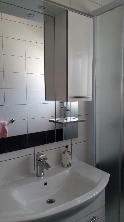 Vila Rosa Apartment Sevid ภายนอก รูปภาพ